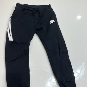 Nike Tech Sweatpants (Kids)